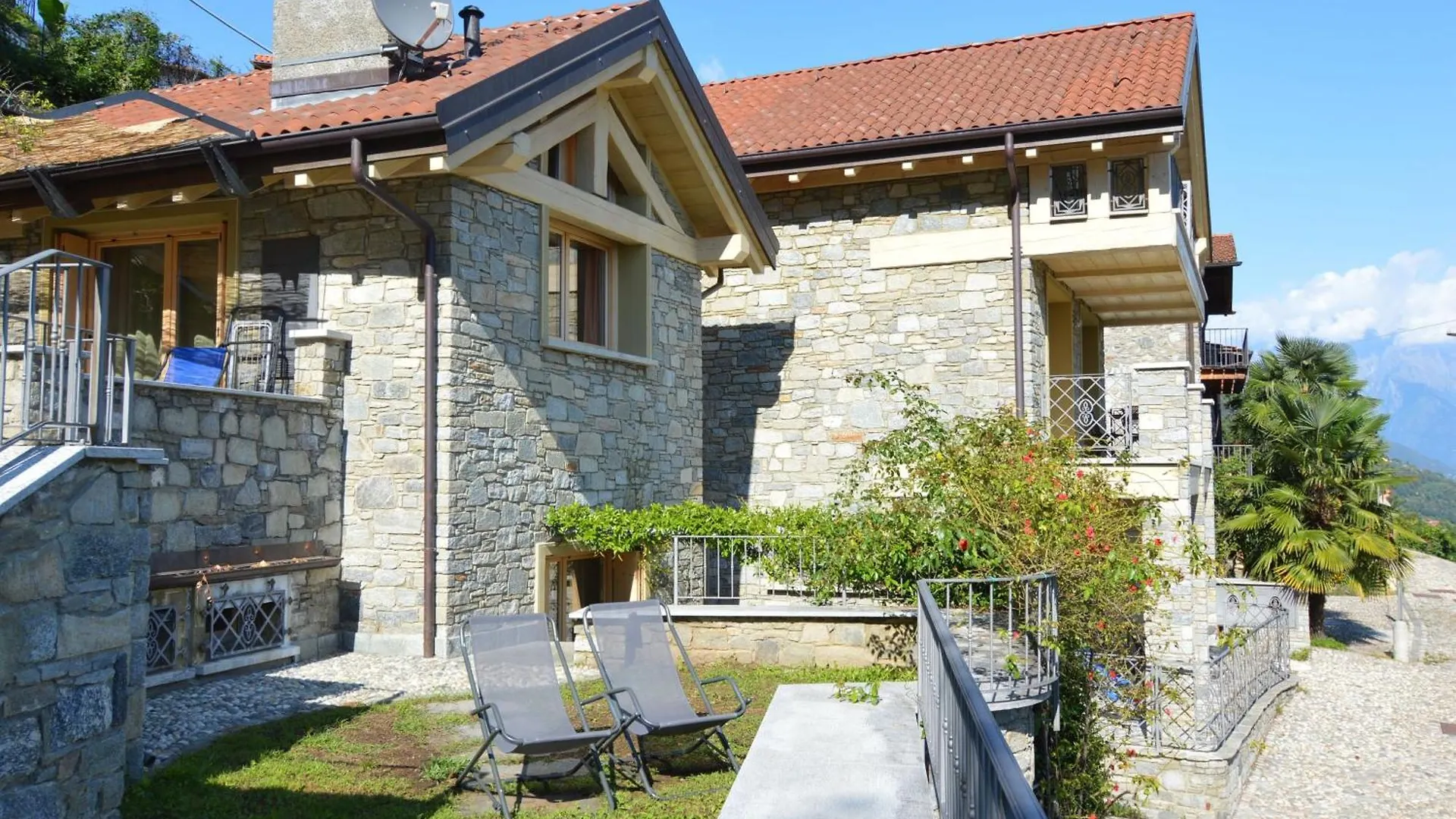 Wohnung Giglio Rosso In Gravedona Ed Uniti Консильо-ди-Румо