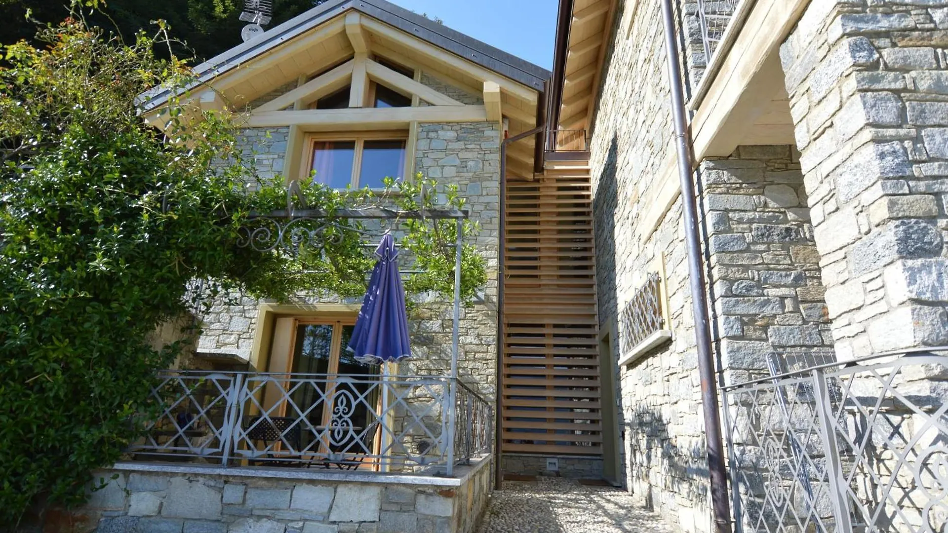 Wohnung Giglio Rosso In Gravedona Ed Uniti Консильо-ди-Румо